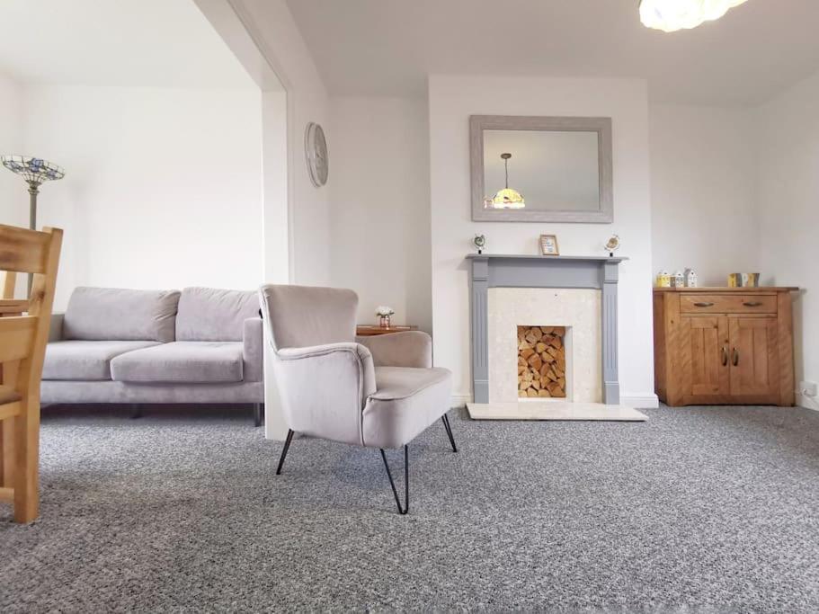 Entire 3 Bedroom House 5 Minutes From The Рамсггейт