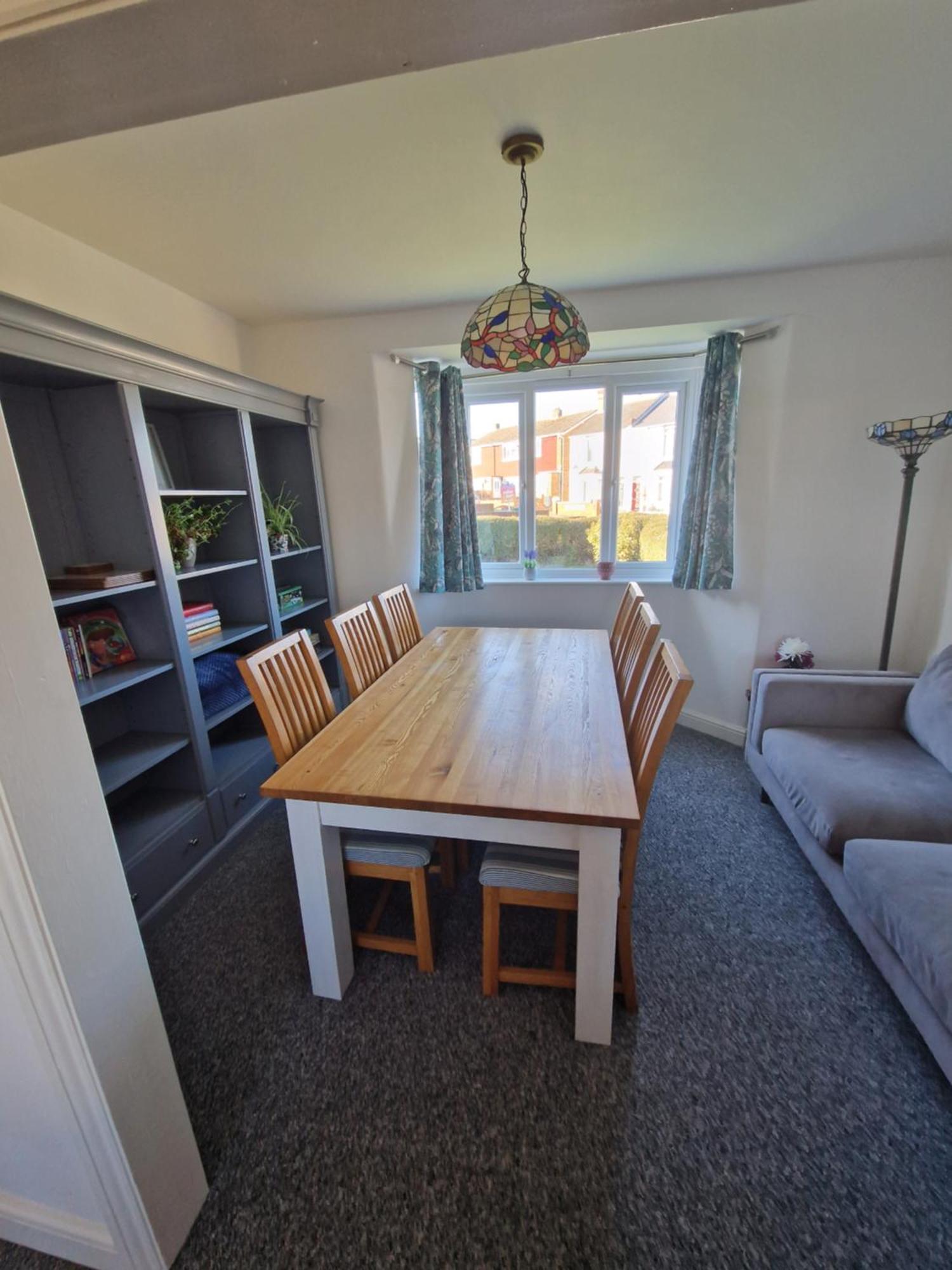 Entire 3 Bedroom House 5 Minutes From The